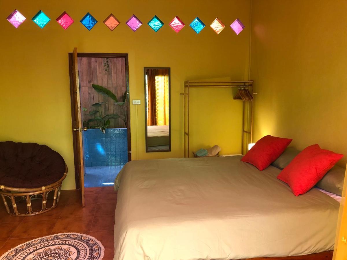 One World Bungalows Ko Lanta Buitenkant foto